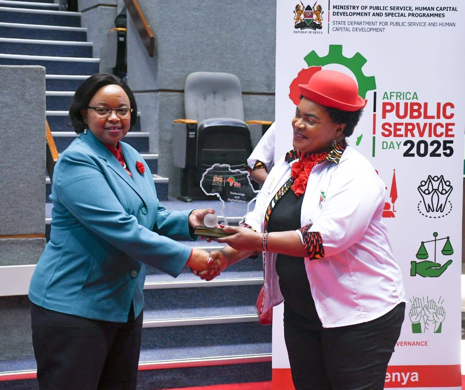 Dr. Jane Njuguna, KEFRI CEO (left), receives the Technology and Digitalization Award from Dr. Jane Kere Imbunya, Principal Secretary for Public Service (right), during Africa Public Service Week 2025.
